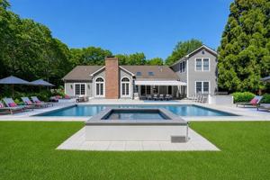 featured image of 14 Noelles Ln