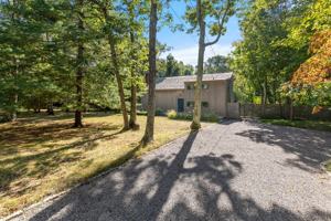 featured image of 34 Runnymeade Dr