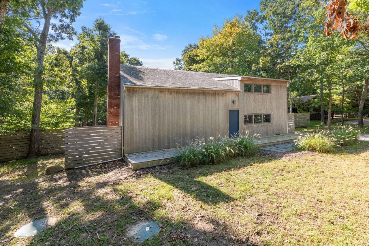 34 Runnymeade Dr - Photo 2 of 25