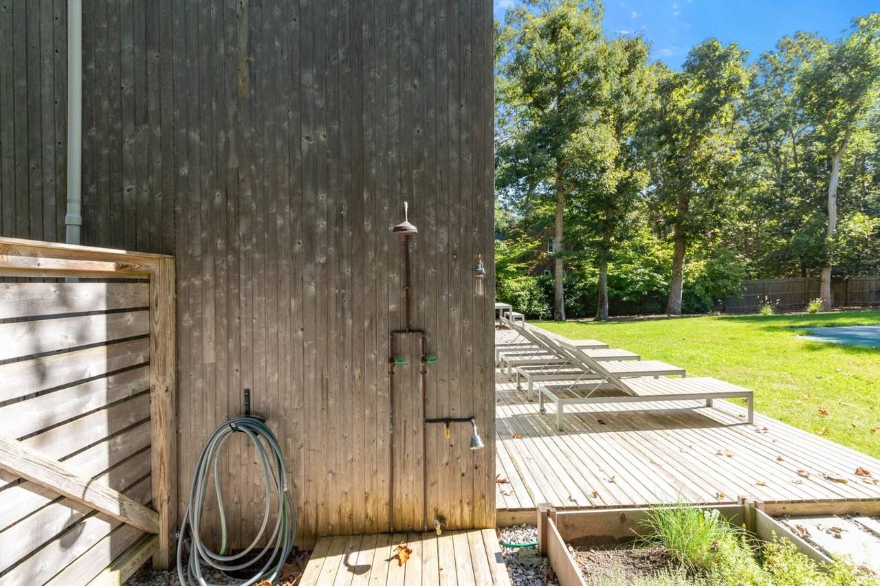 34 Runnymeade Dr - Photo 4 of 25