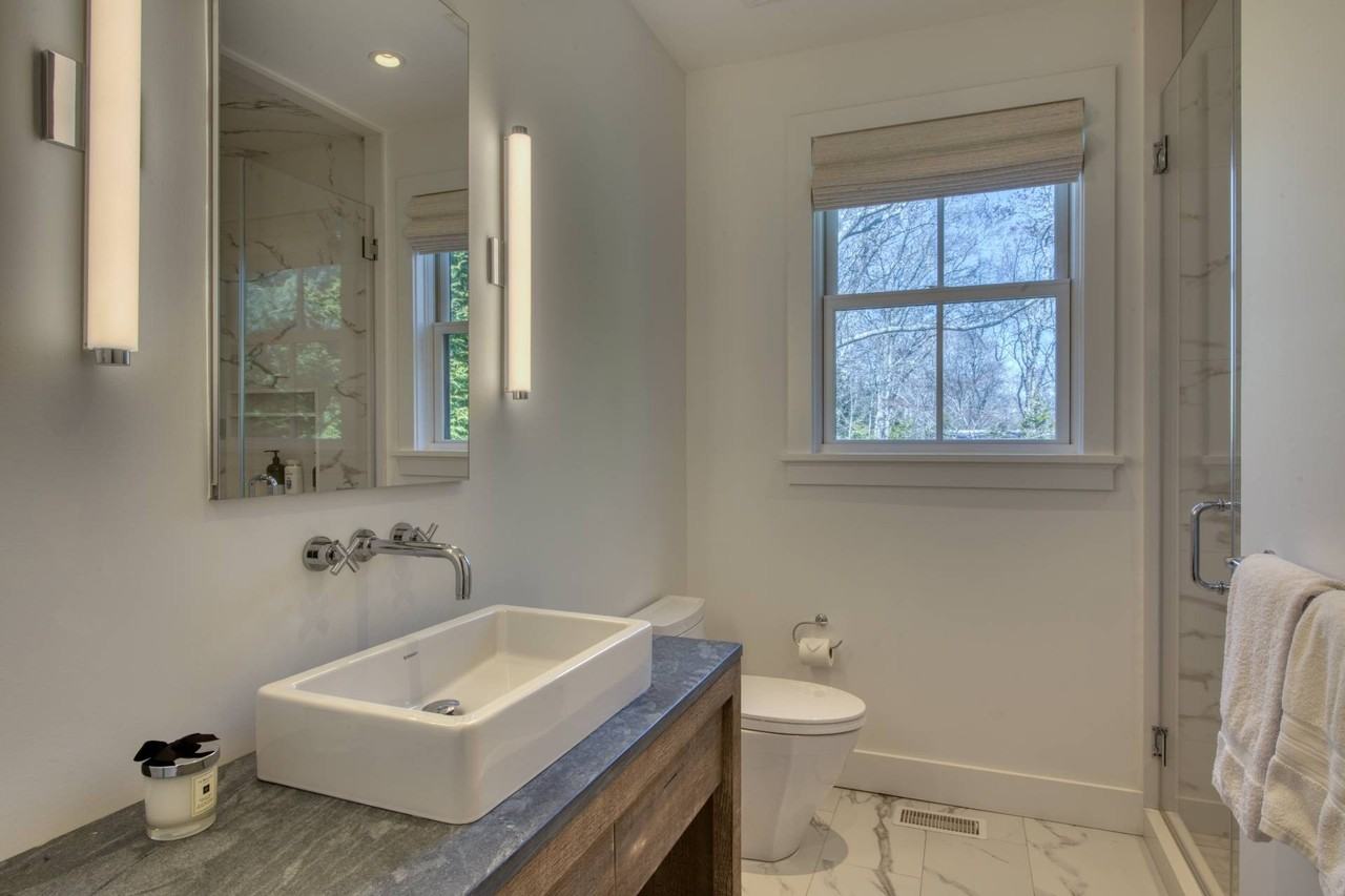 23 Forrest St - Photo 7 of 16