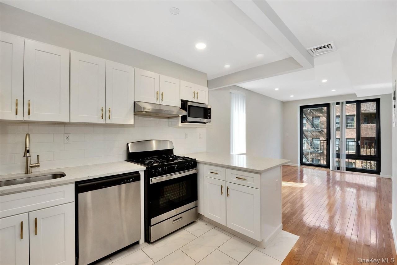 14836 89th Ave #4B - Photo 3 of 24