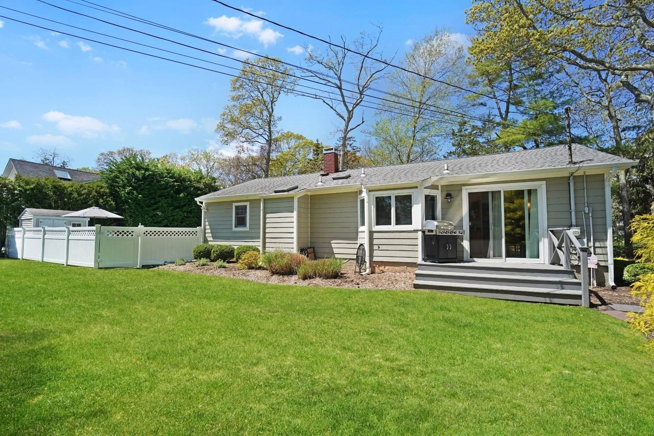 11 White Birch Ln - Photo 2 of 17