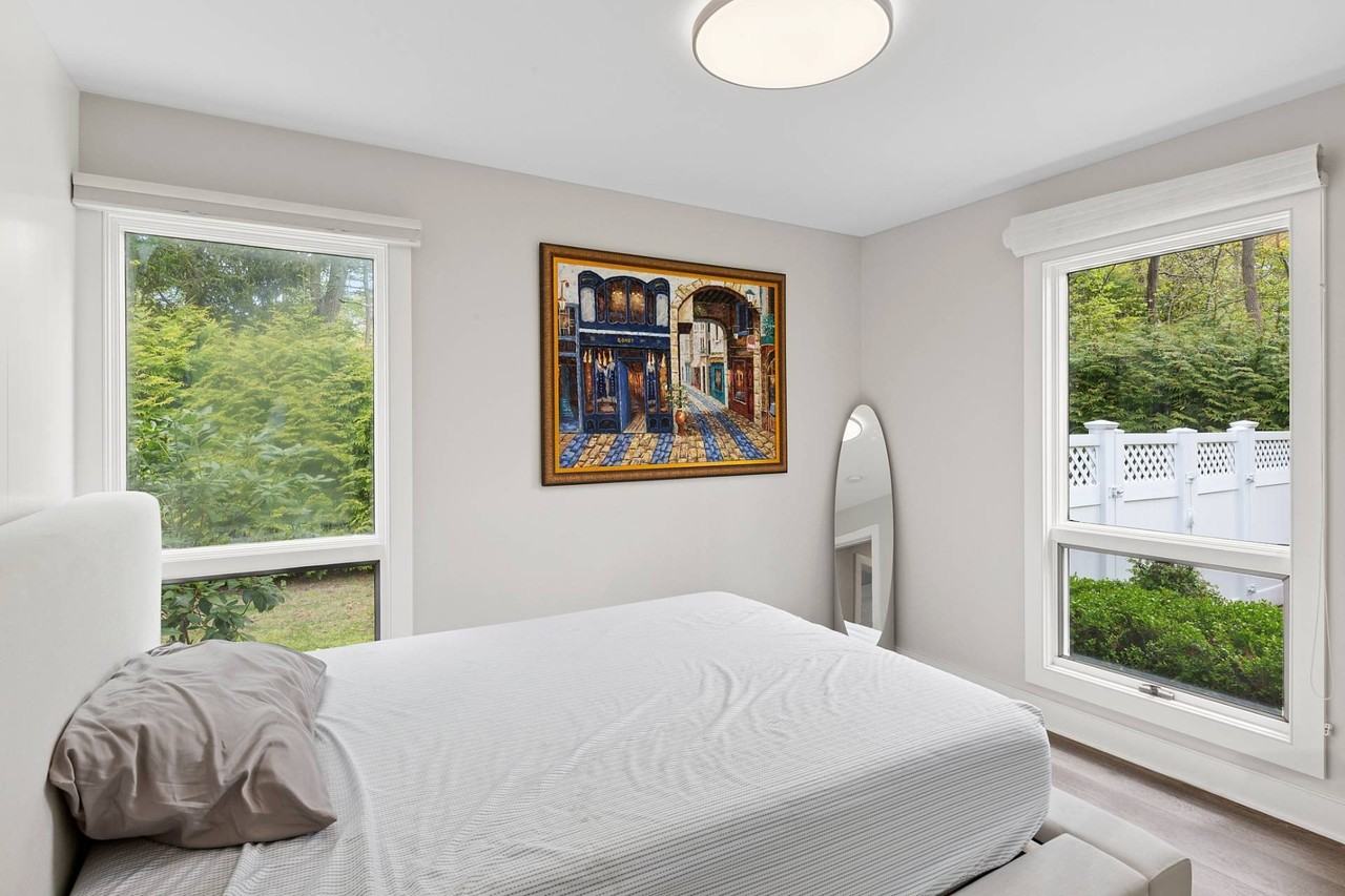 60 Cedar Dr - Photo 5 of 11