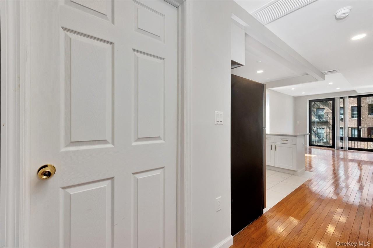 14836 89th Ave #3C - Photo 2 of 24