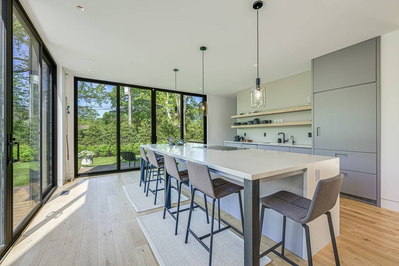 65 Audubon Ave - Photo 6 of 27