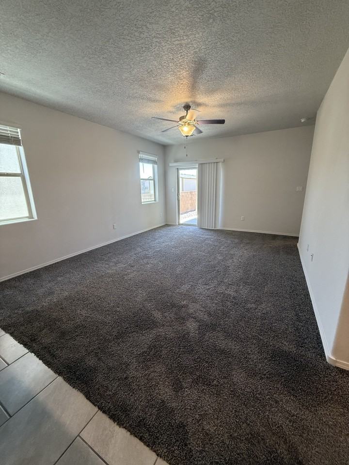 2116 Solitaire St Ne #1 - Photo 7 of 38