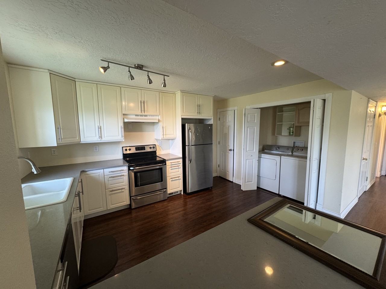 340 Rainbow Lane B - 2 #2 - Photo 2 of 5