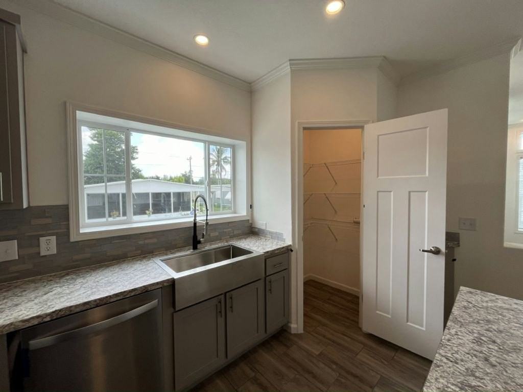 246 Caviller Ct #0246 - Photo 6 of 21