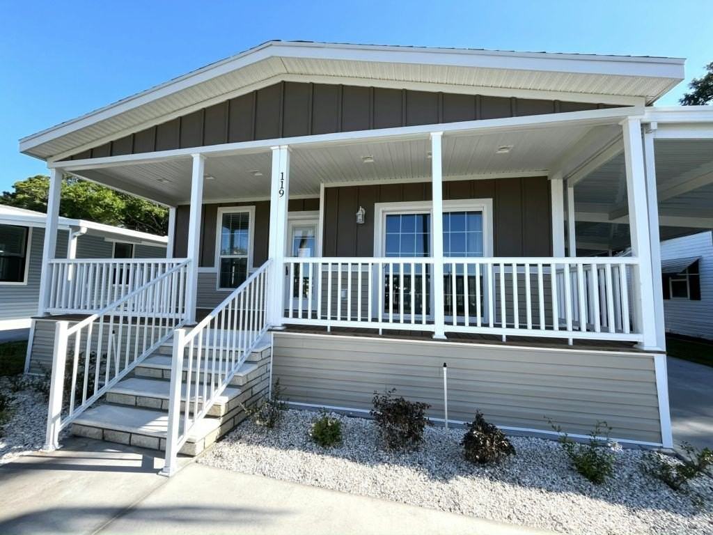119 N Lake Dr #0808 - Photo 2 of 21