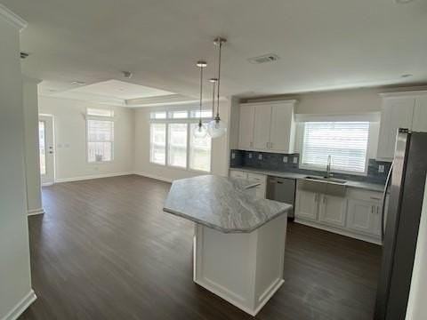 330 9th St #330 - Photo 4 of 10