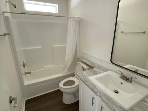 330 9th St #330 - Photo 5 of 10