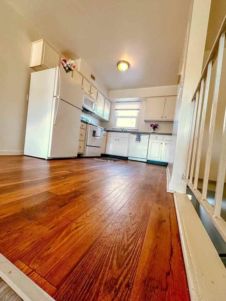 901 Leawood Dr #4 - Photo 7 of 15