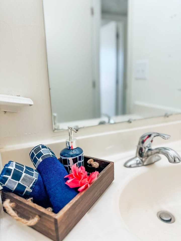 807 Leawood Dr #4 - Photo 3 of 6