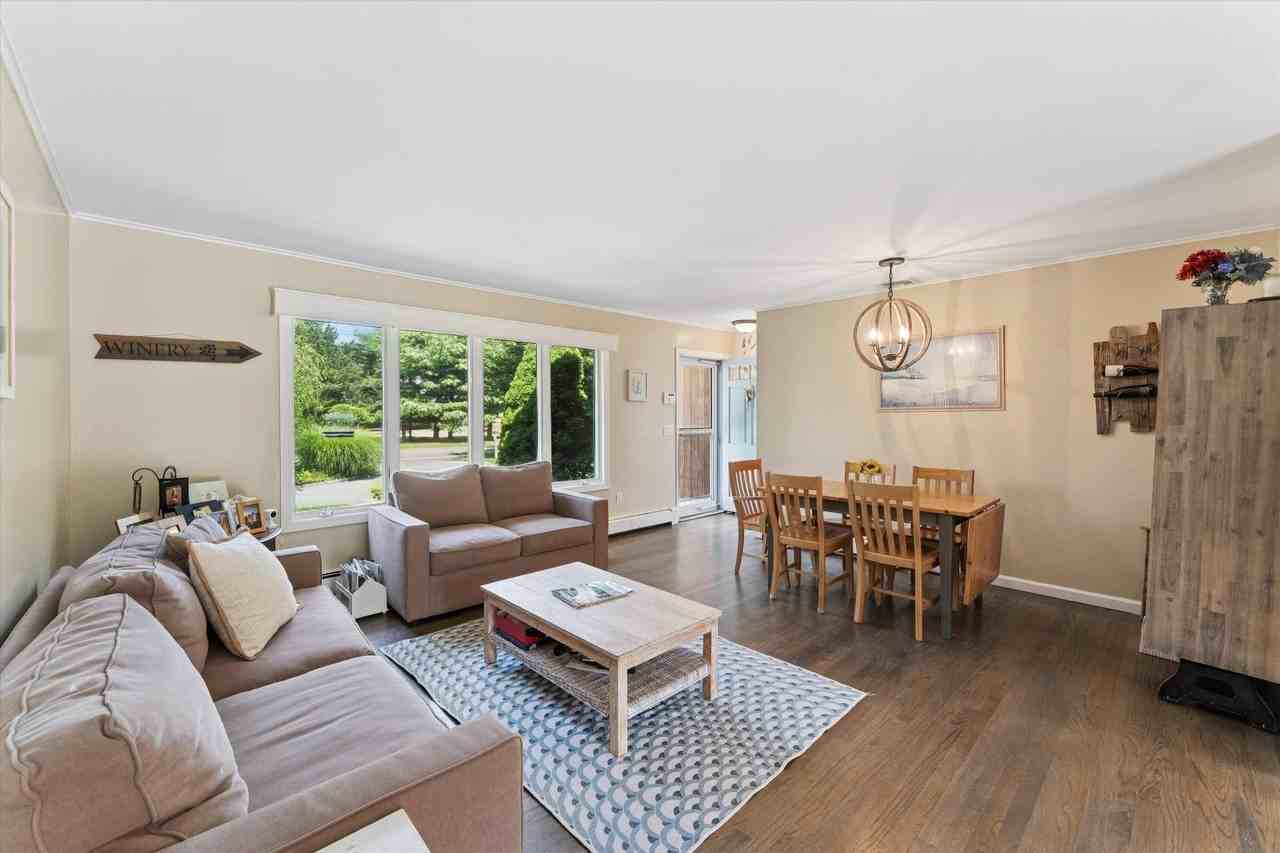 27 S Country Rd - Photo 3 of 16
