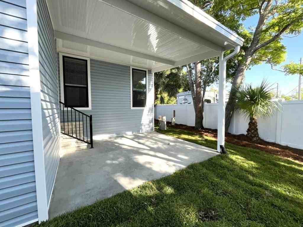 117 N Lake Dr #0806 - Photo 6 of 20