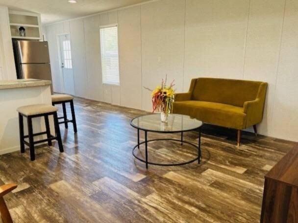128 Los Platanos St - Photo 4 of 19