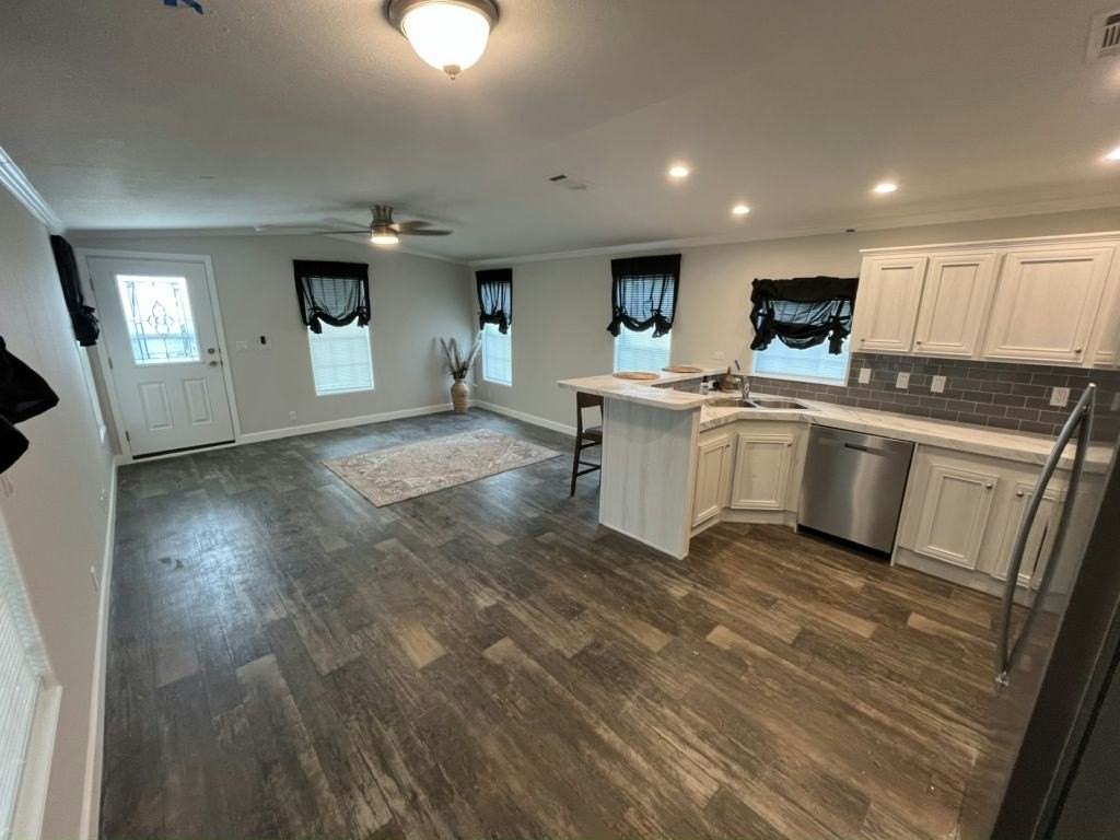 311 Lighthouse Way #311 - Photo 4 of 20