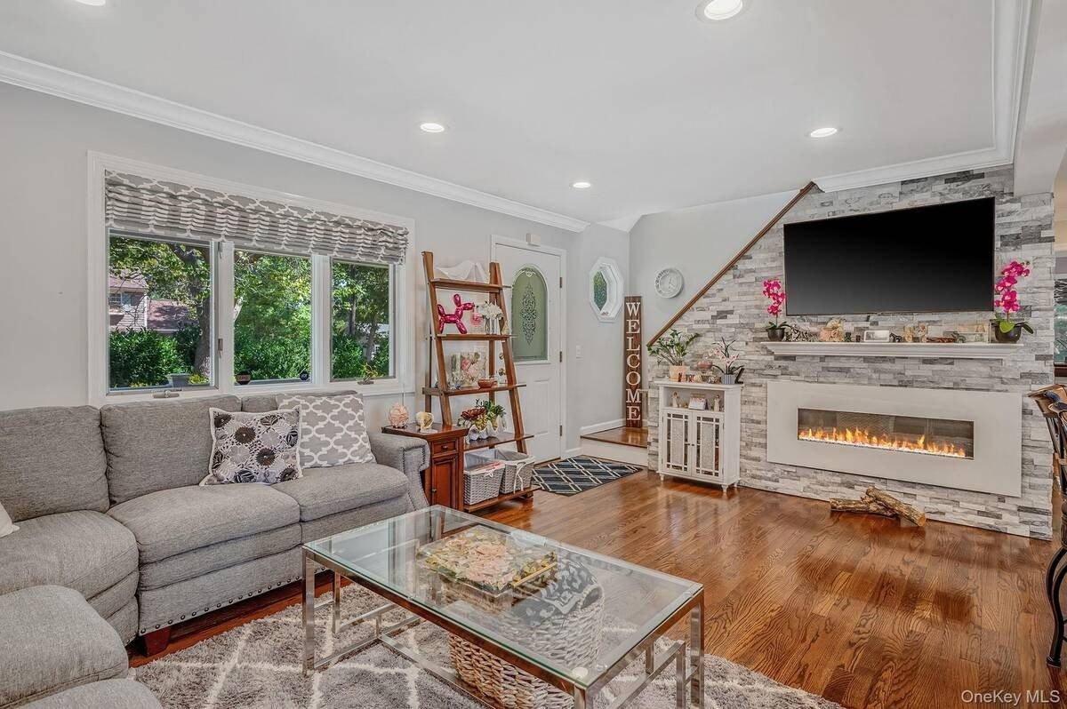 8 Paynes Ln - Photo 5 of 32