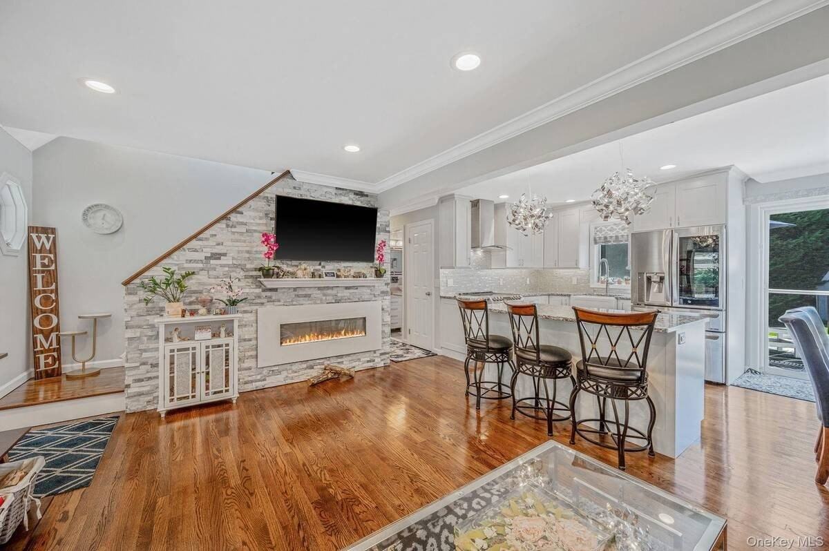 8 Paynes Ln - Photo 6 of 32