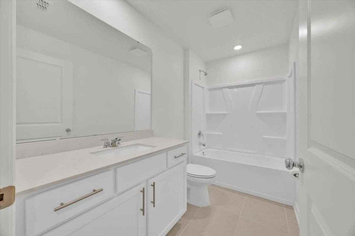 2398 Mckinley Dr - Photo 6 of 24