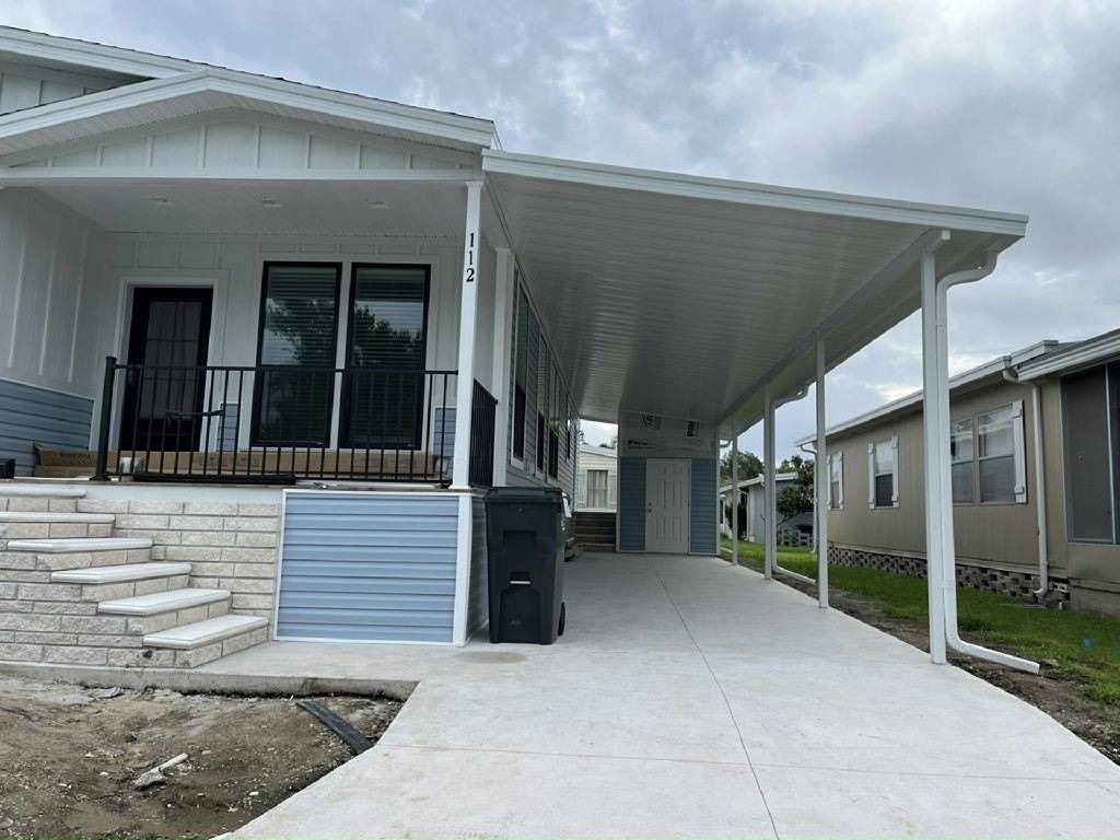 112 Tahitian Dr #2111 - Photo 4 of 20
