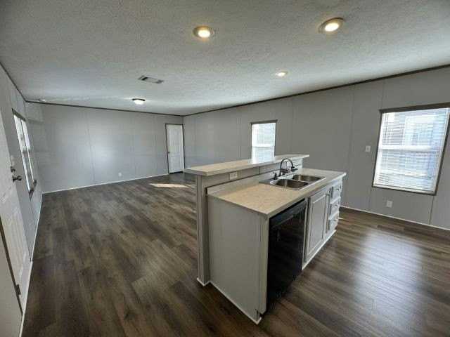 1727 Hogue Ave #469 - Photo 4 of 8