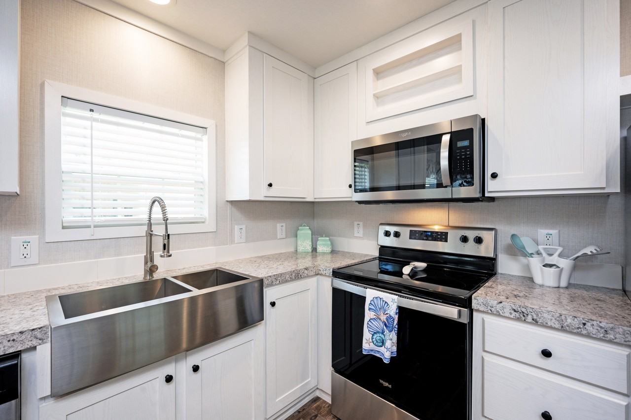 206 E Gleneagles Rd Unit A #819 - Photo 5 of 19