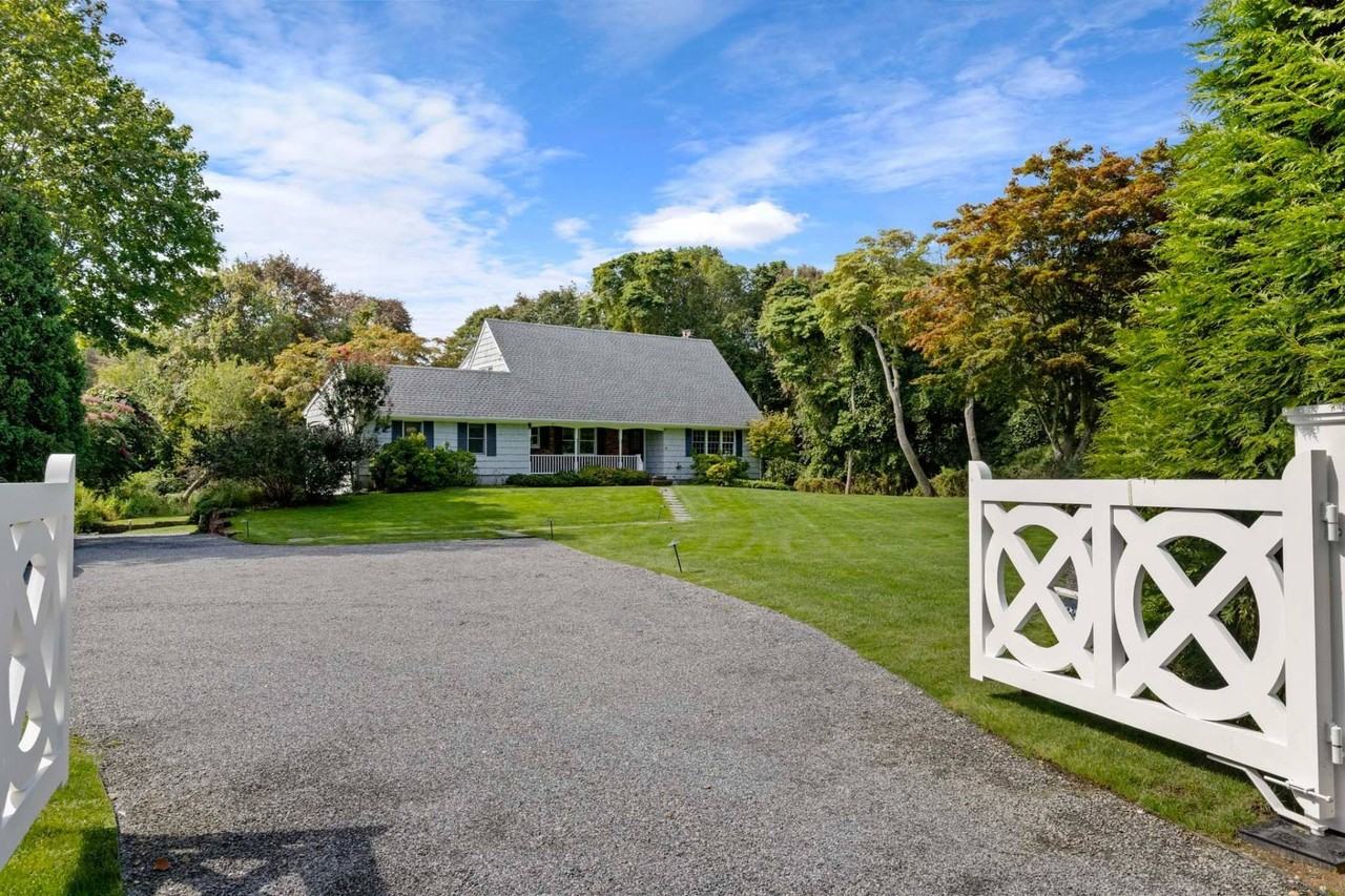 101 Sebonac Inlet Rd - Photo 2 of 22