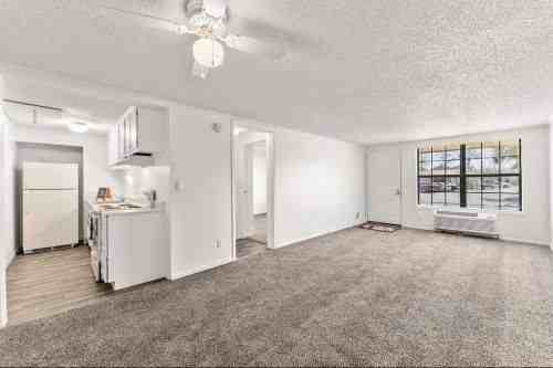 395 Bill France Blvd - Photo 3 of 10