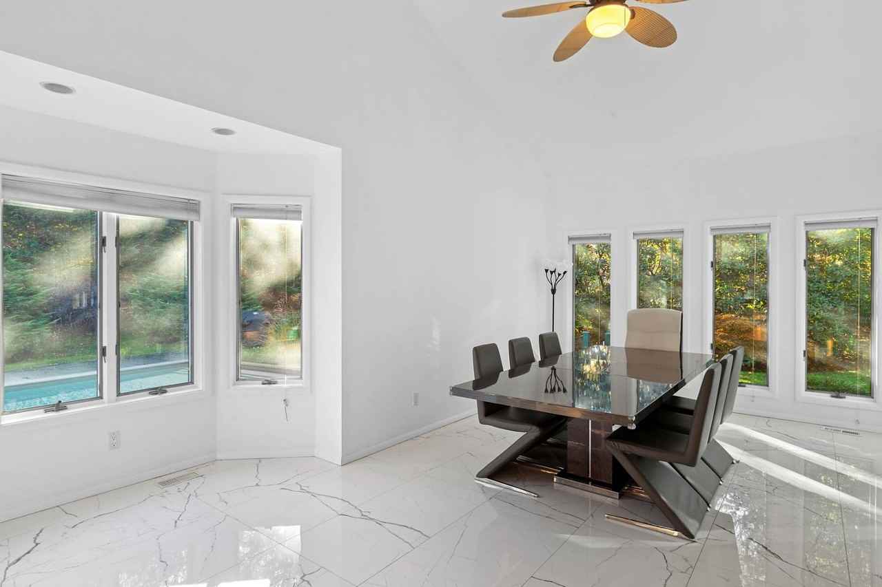 588 Pleasure Dr - Photo 6 of 14