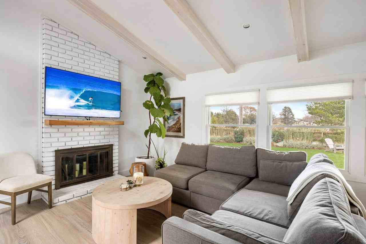 62 S Fairview Ave - Photo 4 of 15