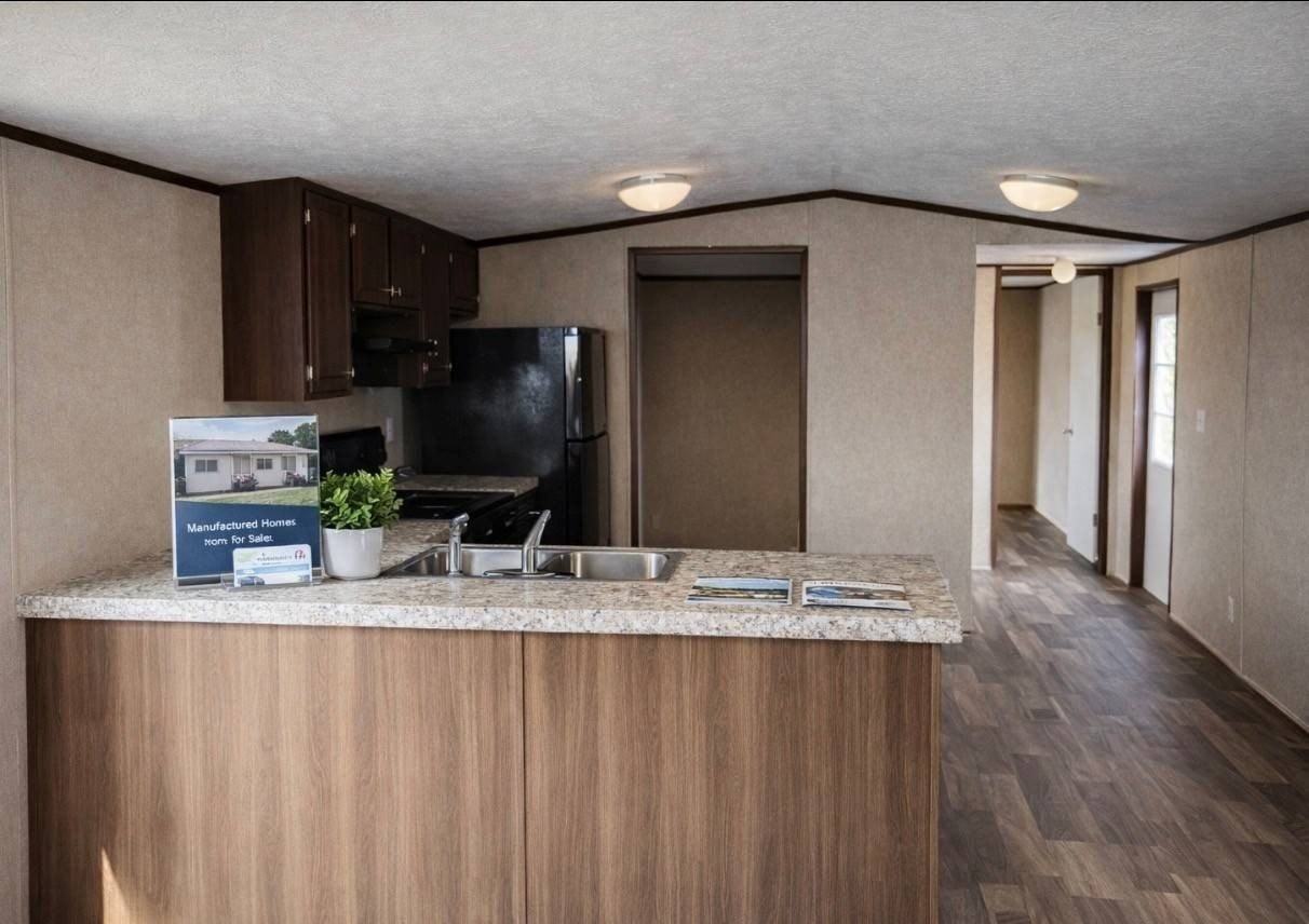 604 White St Sw #42 - Photo 2 of 8