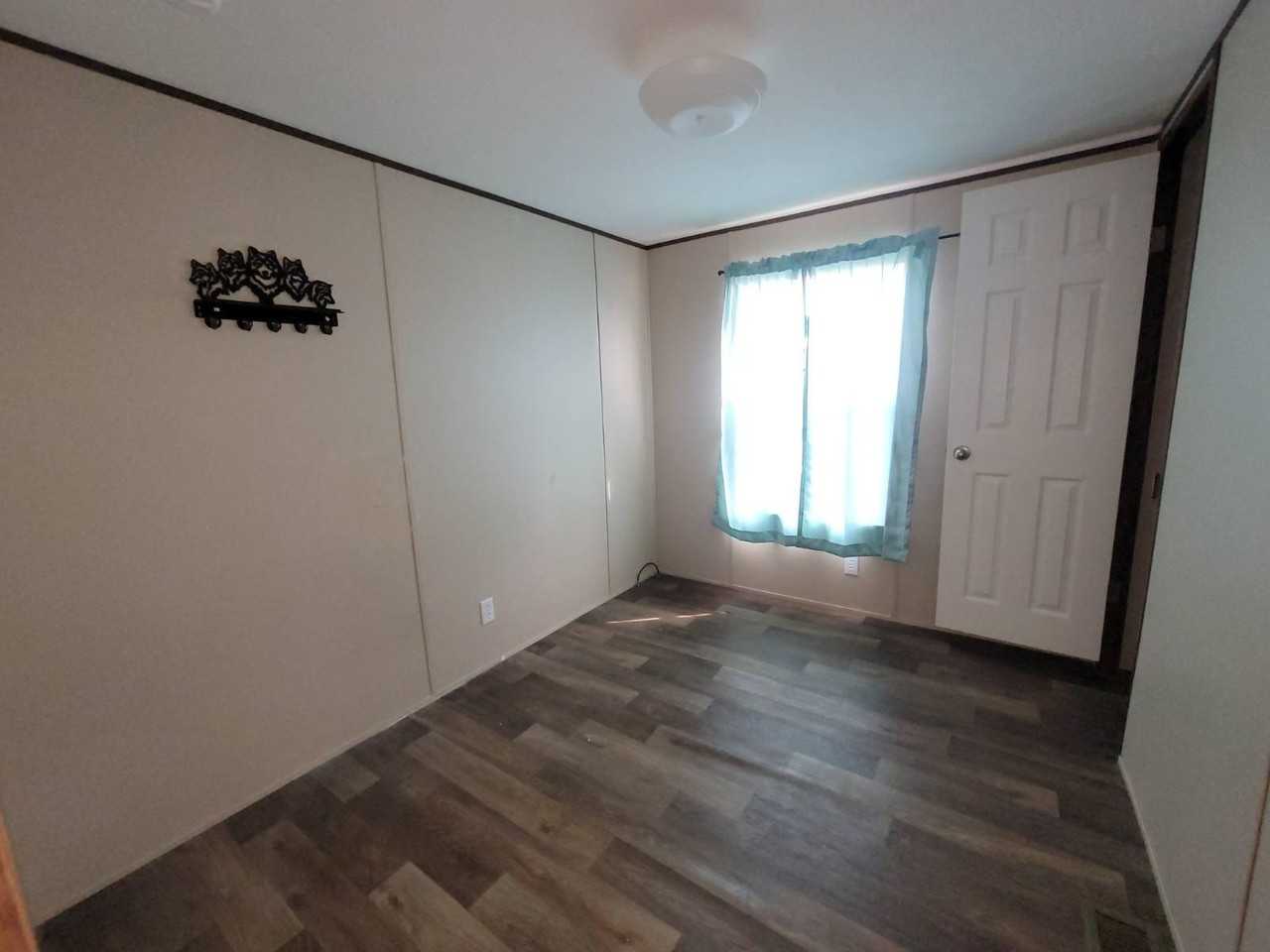 604 White St Sw #42 - Photo 5 of 8
