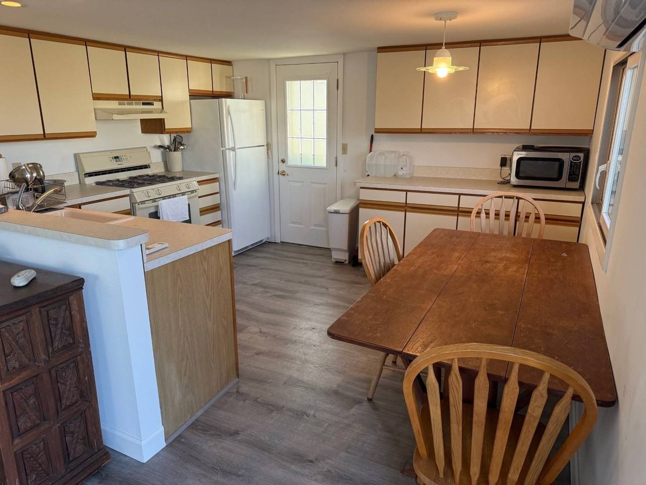 100 Deforest Rd #206 - Photo 4 of 11