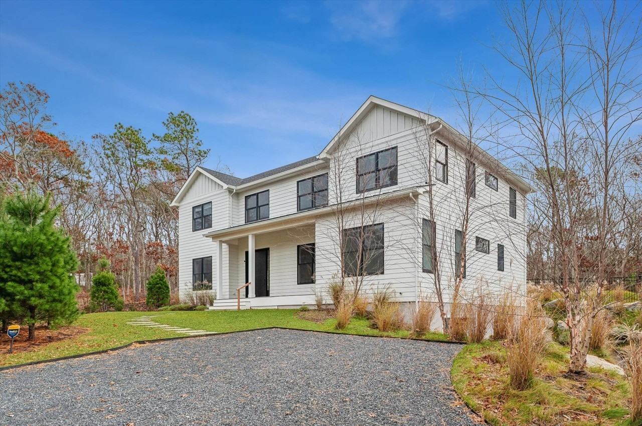 49 Cosdrew Ln - Photo 2 of 20