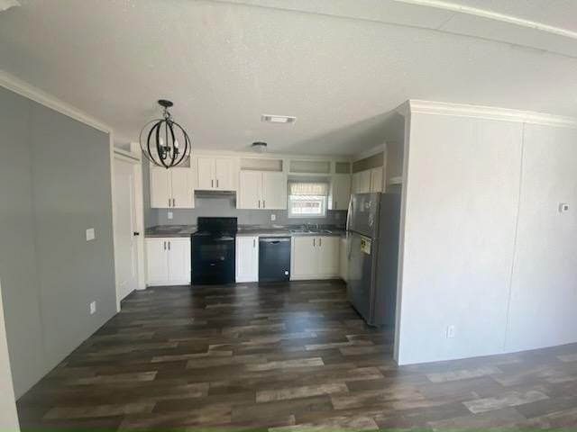 1556 Tropic Isle Dr - Photo 2 of 6