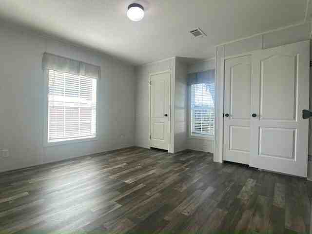 1556 Tropic Isle Dr - Photo 3 of 6