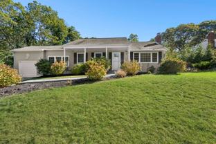 10 Bittersweet Ave S - Photo 1 of 1