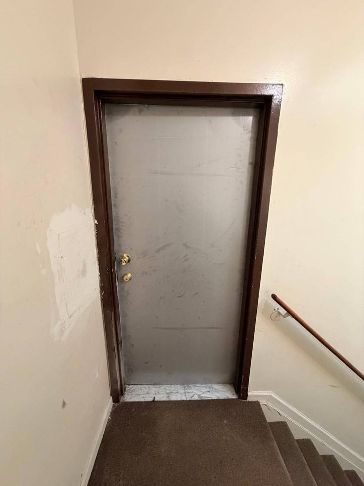392 Montauk Ave #2 - Photo 3 of 20