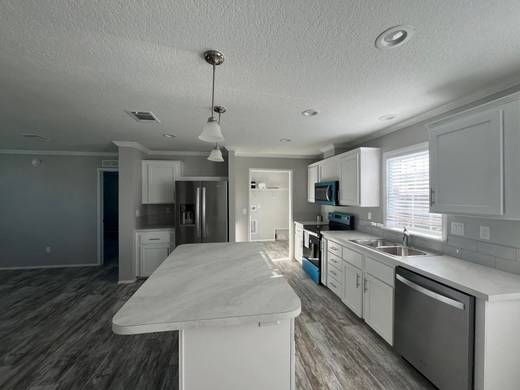 81 Gazelle Dr #0081 - Photo 2 of 20