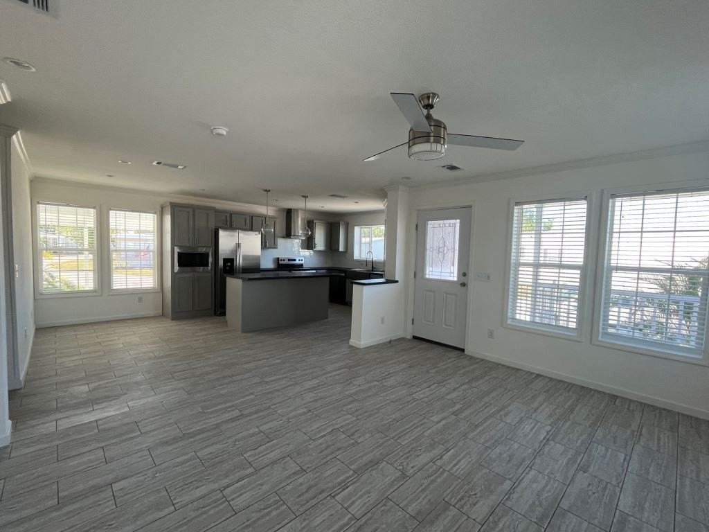 18 Eland Dr #0018 - Photo 2 of 21