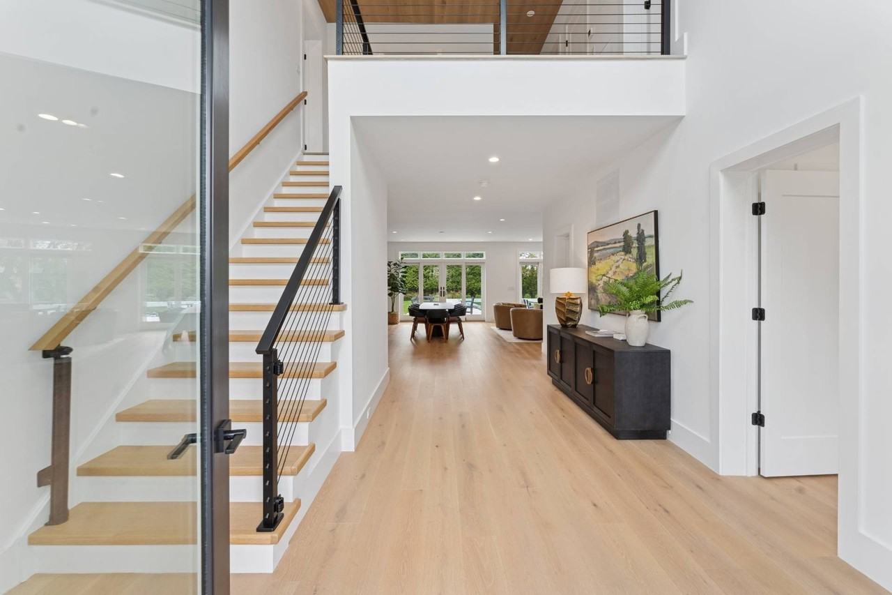 28 Library Ave - Photo 5 of 18