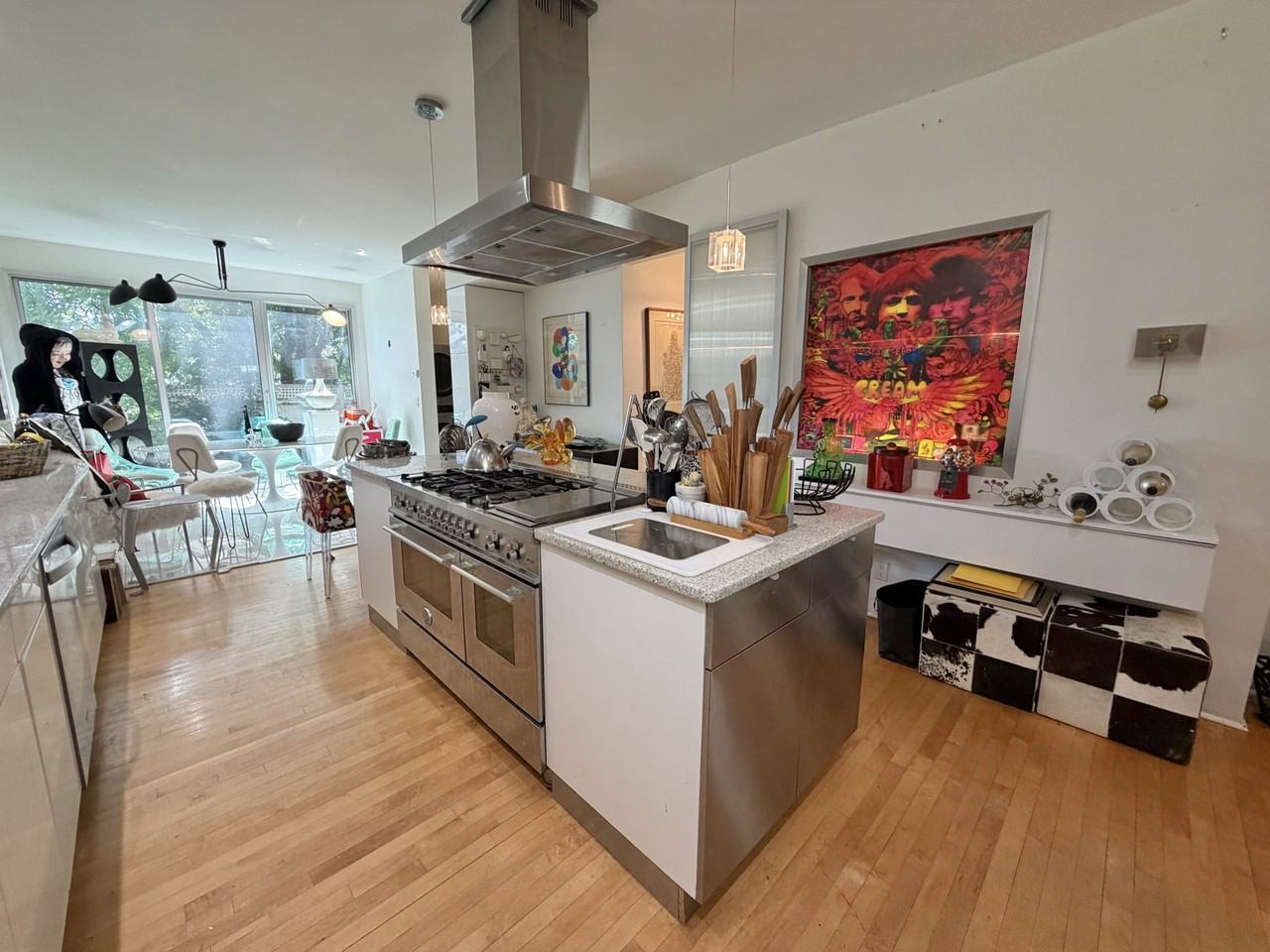 87 Oxford Ave - Photo 2 of 8