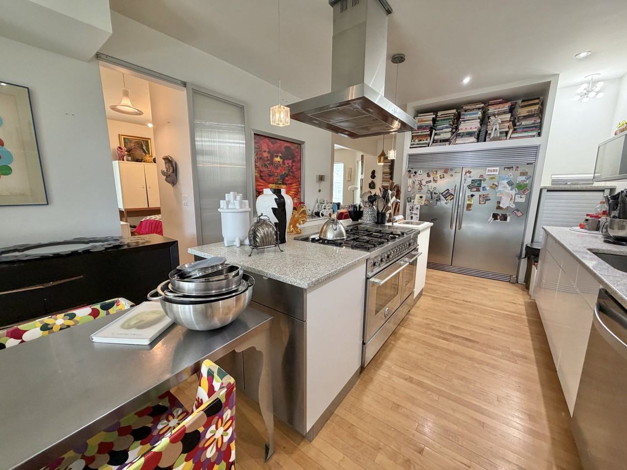 87 Oxford Ave - Photo 4 of 8