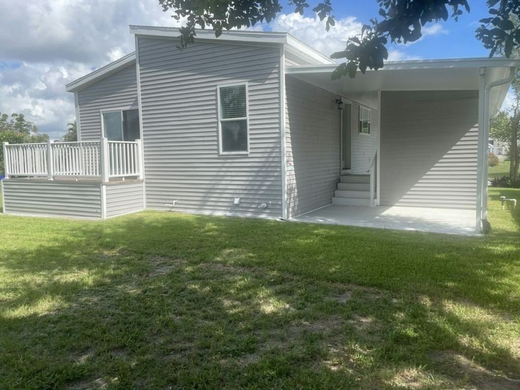 4072 70th Ct N #1101 - Photo 4 of 8