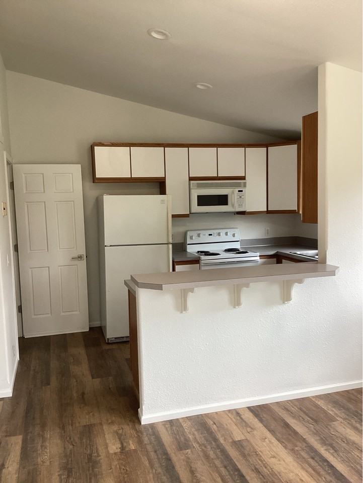 383 Se Olson Rd #1 - Photo 3 of 13