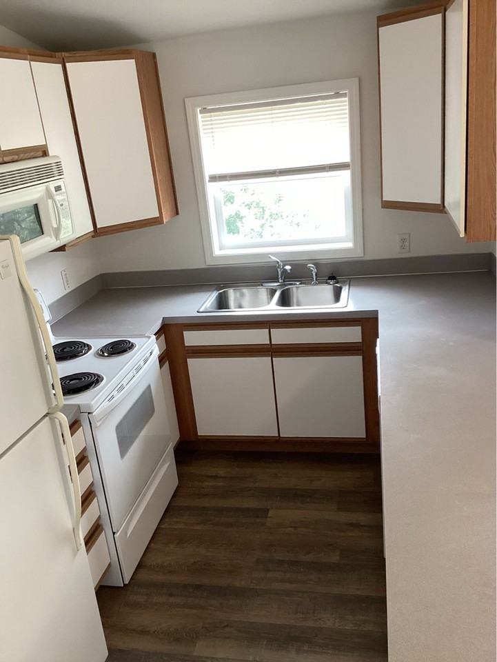 383 Se Olson Rd #1 - Photo 4 of 13