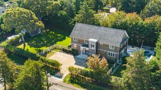 93 Redwood Rd - Photo 1 of 1