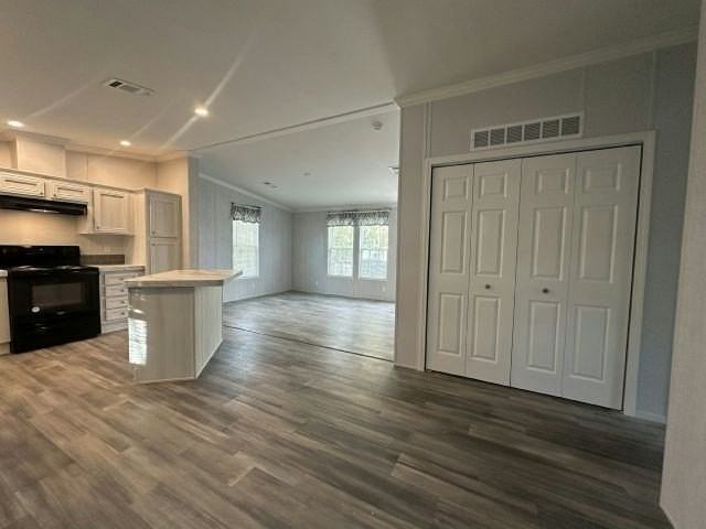 1648 Coldwell St #60 - Photo 2 of 6